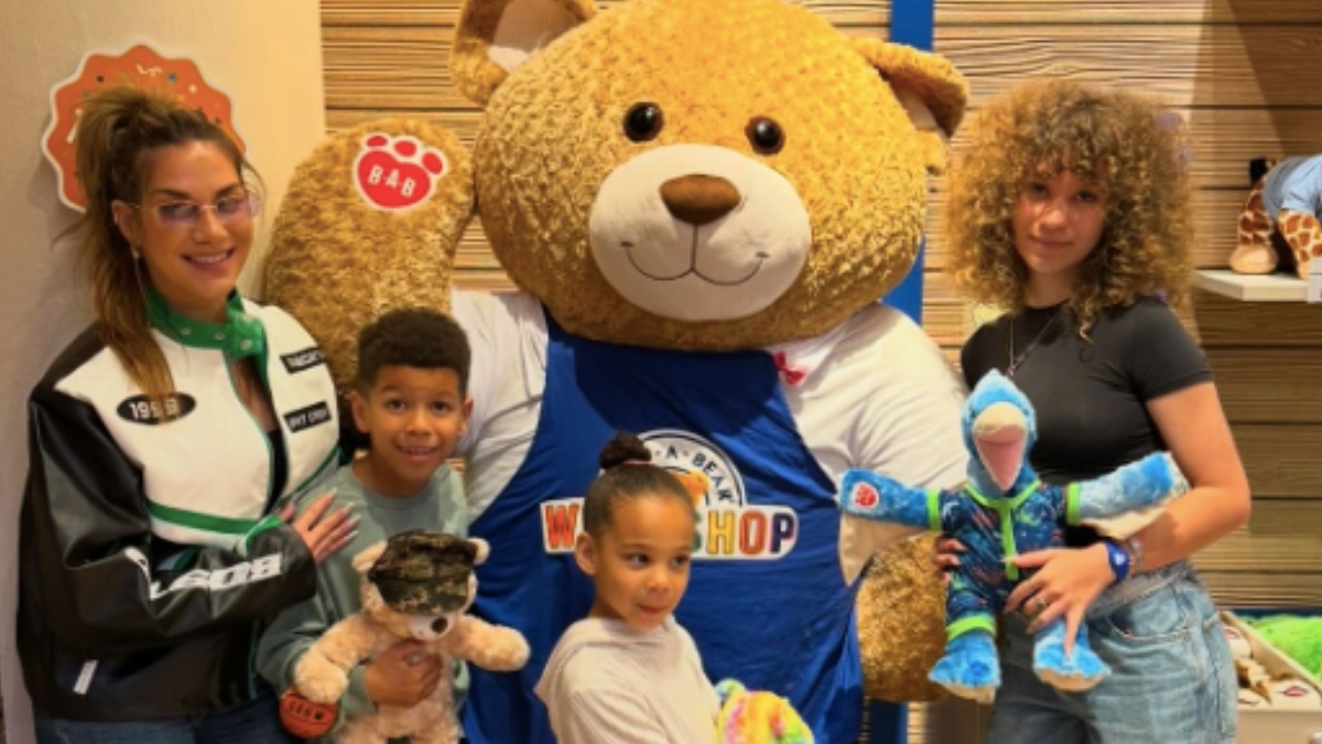 「あなたの赤ちゃんの将来の混乱」:アリソン・ホルカーのサポートは、亡くなった夫のスティーブン「トイッチ」のボスの兄弟が激しい声明を出すと分割されています