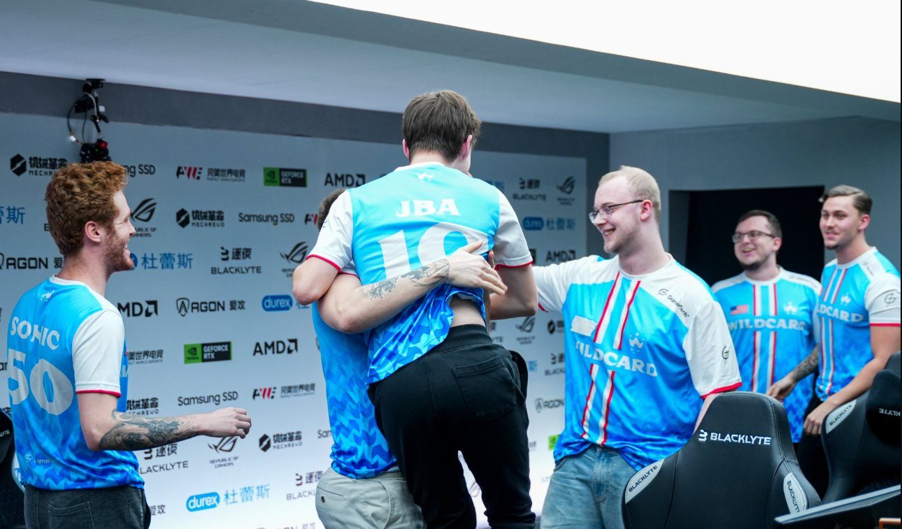 完璧な世界CS2メジャーのオープニングゲームでワイルドカードスタンフナティック