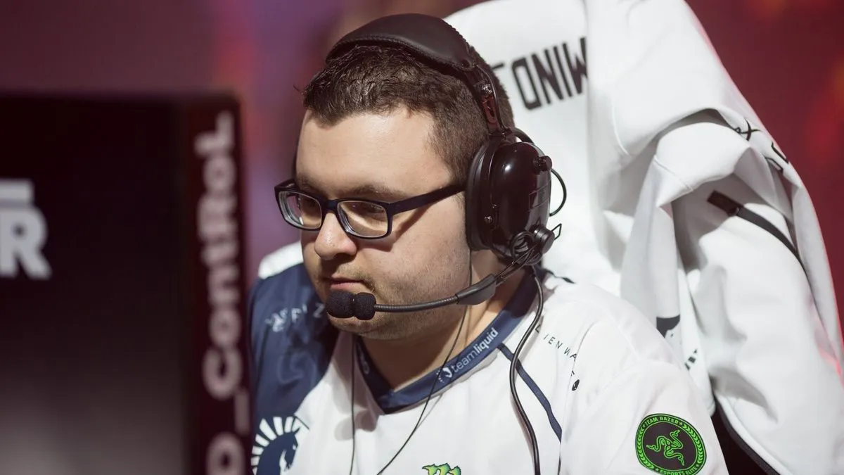 DOTA 2 Pro Mind_Controlは、トーナメント中にTundraから蹴られました