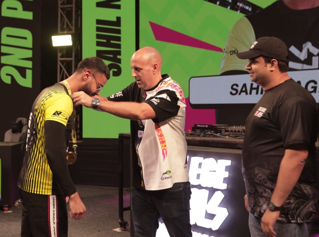 カレッジライバルシーズン2：アシュウィンハリヤニとの独占インタビュー、カントリーヘッド、アンプバースDMI、インド