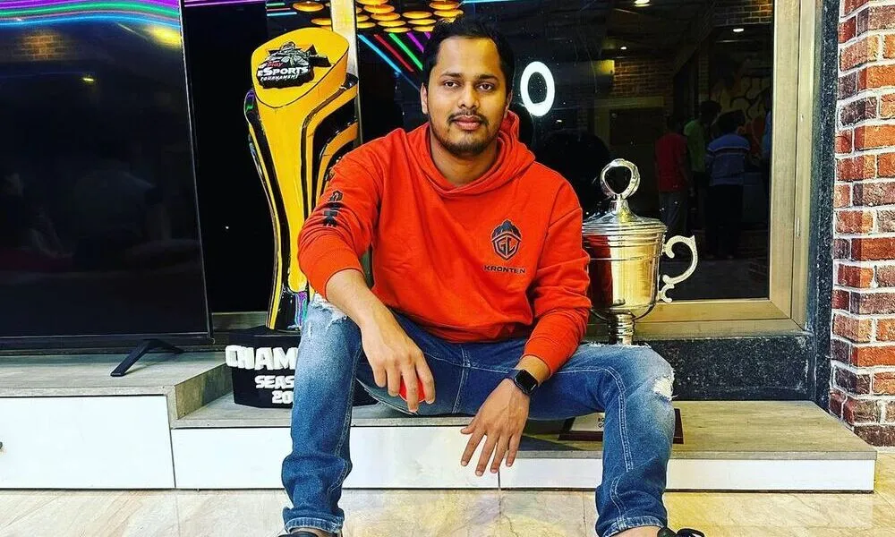 クロンテンは、神のようなeスポーツのメンバーに感謝を表しています