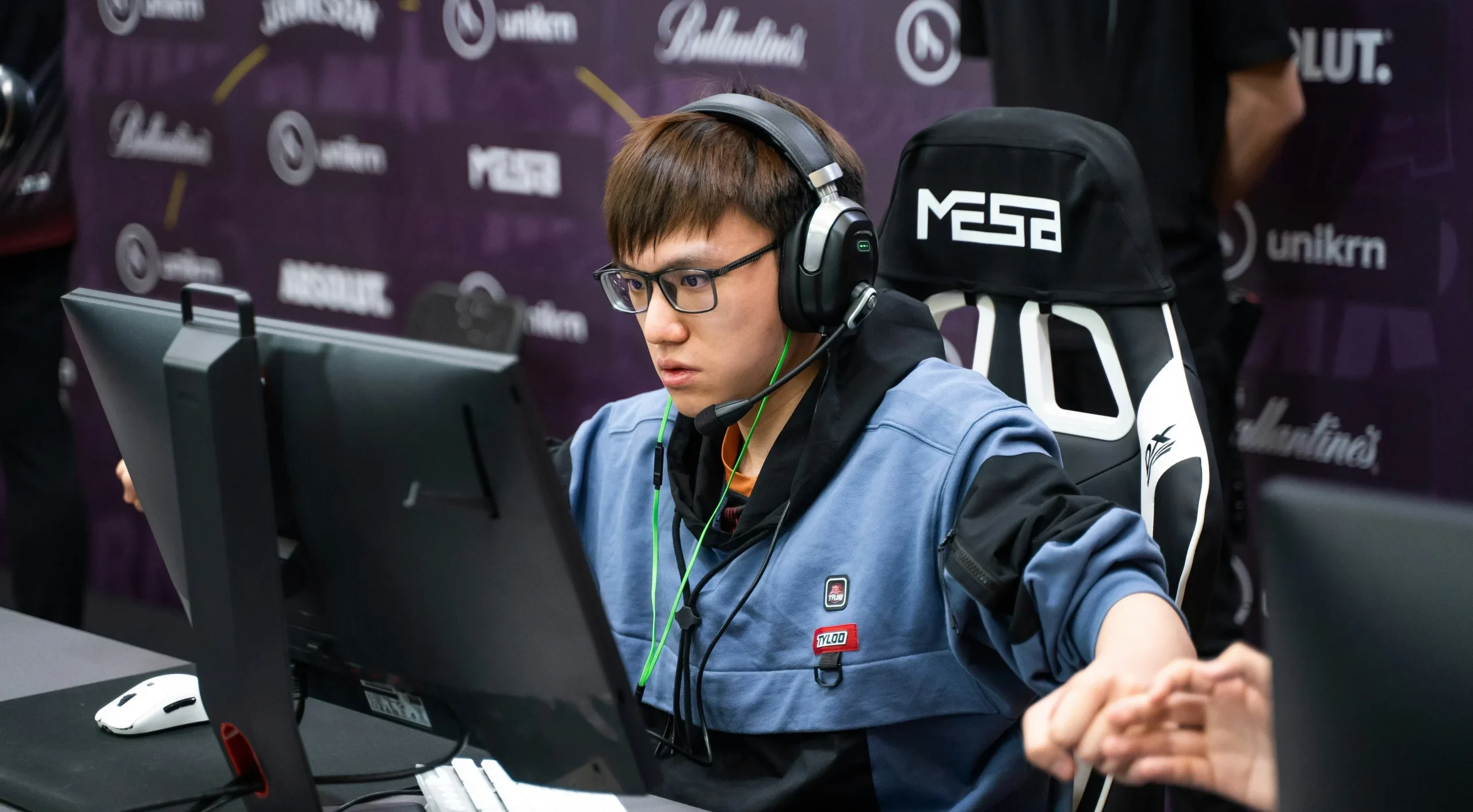 スチールヘルメットは、Iem chengduのモンテを交換します