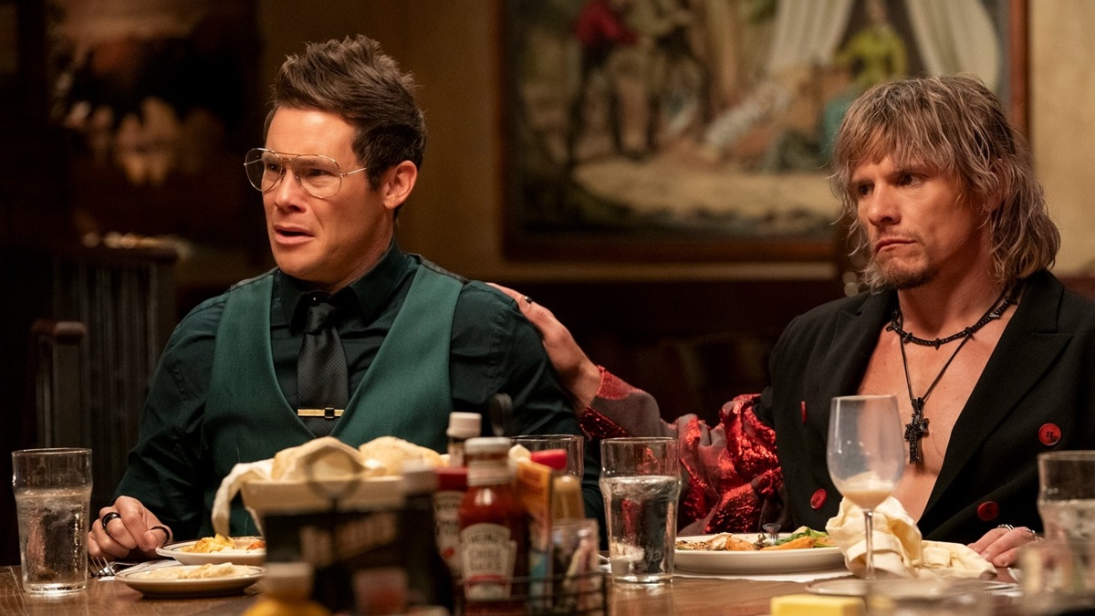 アダム・デヴァインとトニー・カバレロは、シーズン4で驚くべき正義の宝石キャストメンバーに登場しました