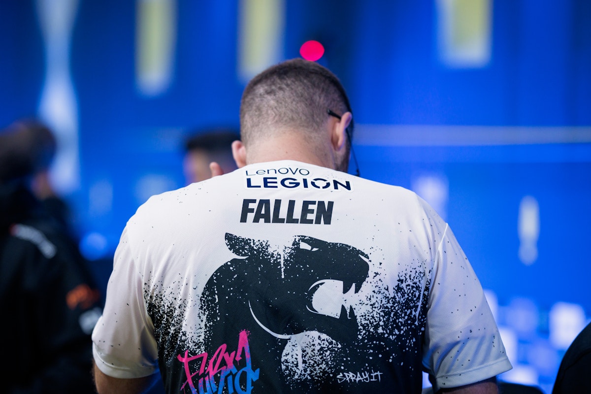 フリアはブラジルのダービーを獲得します