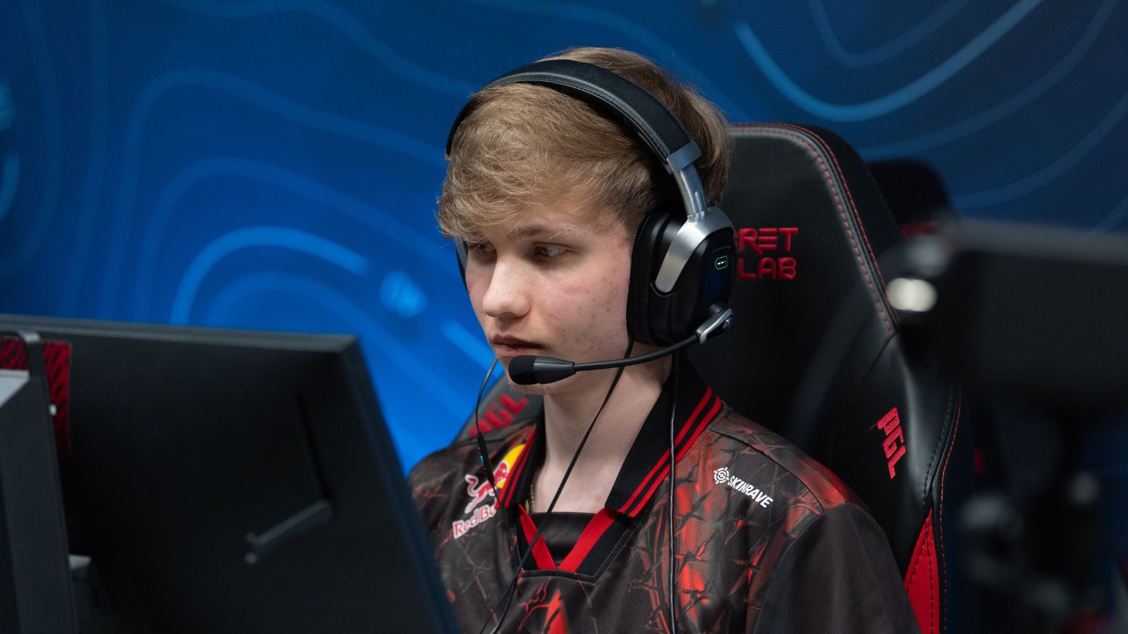 「彼は少し切断されていました」:G2 CEOは、歴史的なCS転送に先立ってM0nesyの出発について説明します