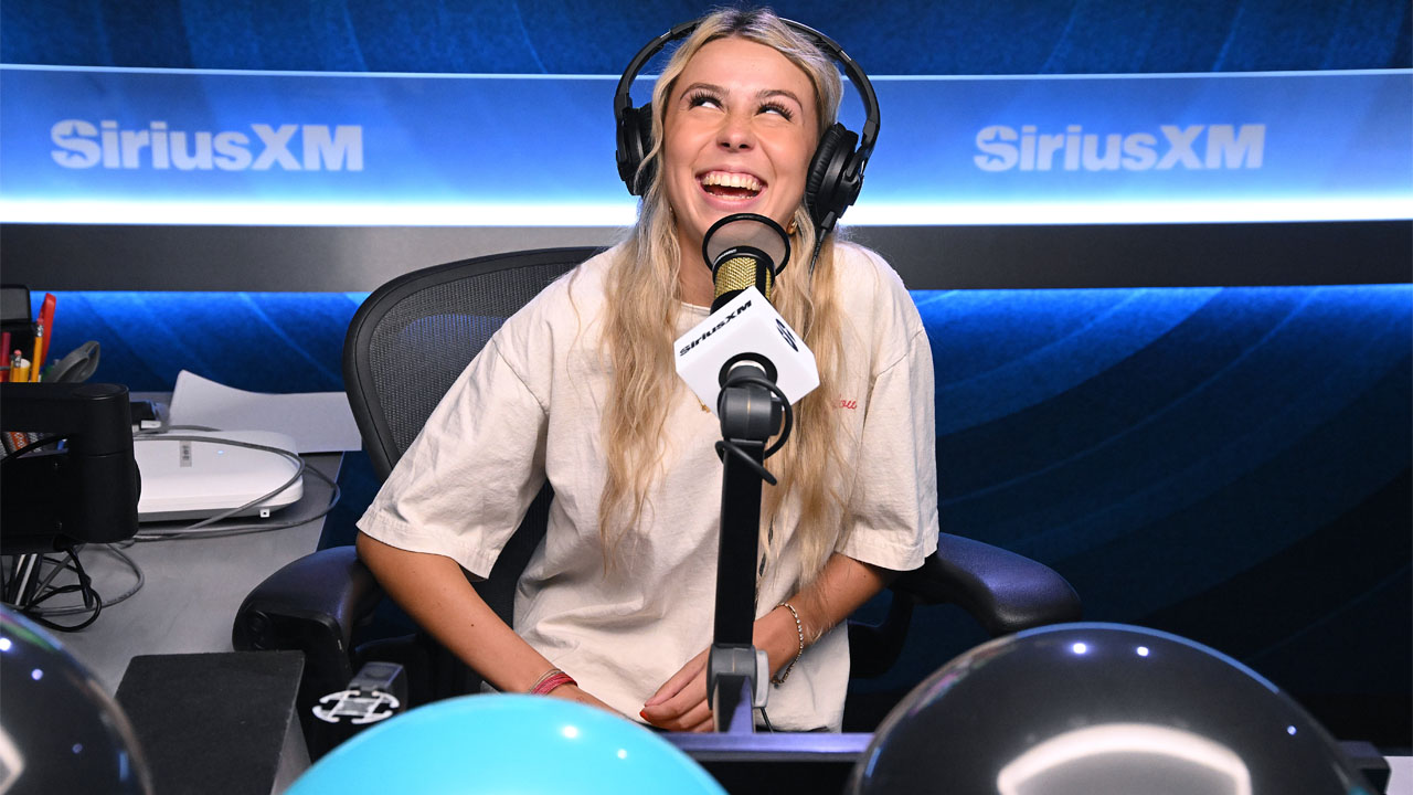 Hawk Tuahの女の子は暗号詐欺の告発で沈黙を破り、唾を吐く価値のない謝罪を発行します