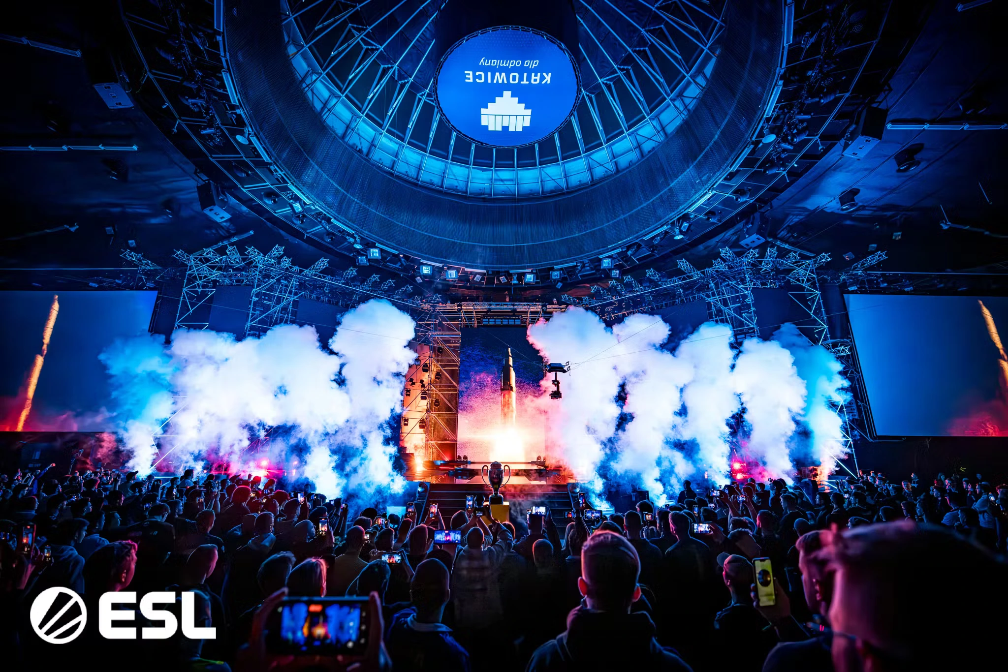 永遠の火は、Iem Katowice 2025からFazeをノックアウトします