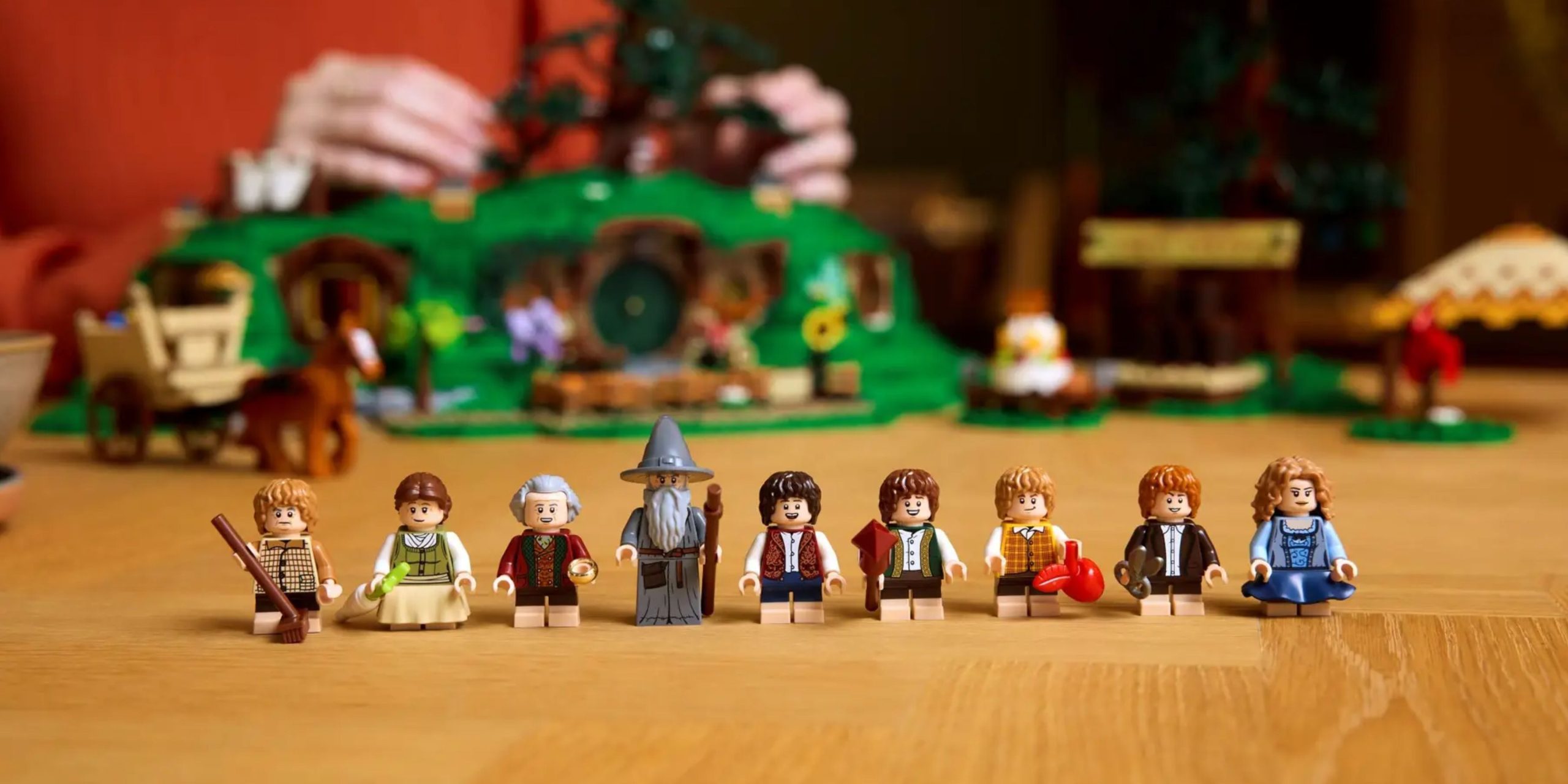 レゴの新しいロードオブザリングセットは現在入手可能で、1つではなく2つの景品が付属しています