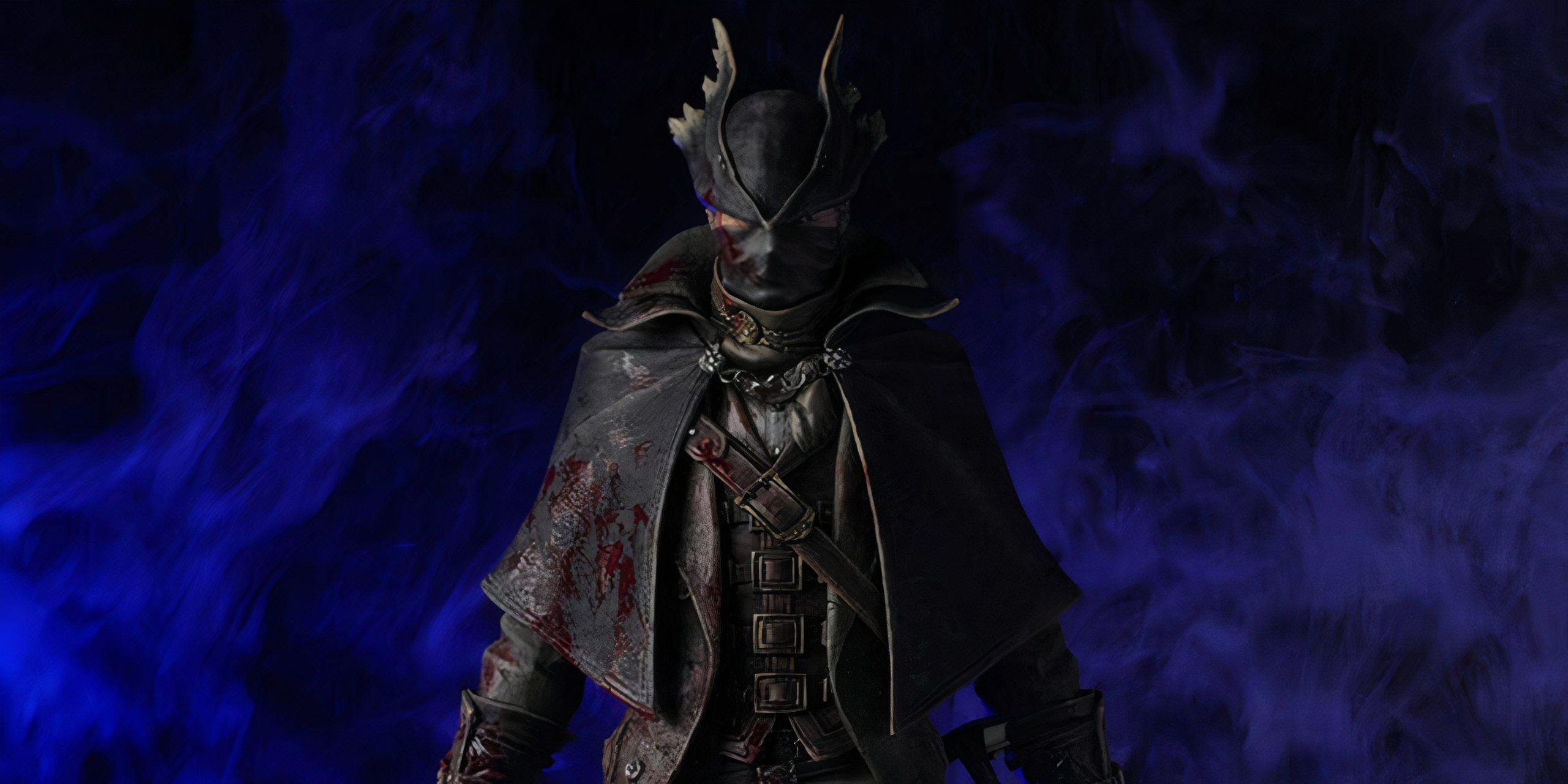 荷物のあるブラッドボーンのハンター像の血が流れたバージョンは、より多くの武器が明らかにされています