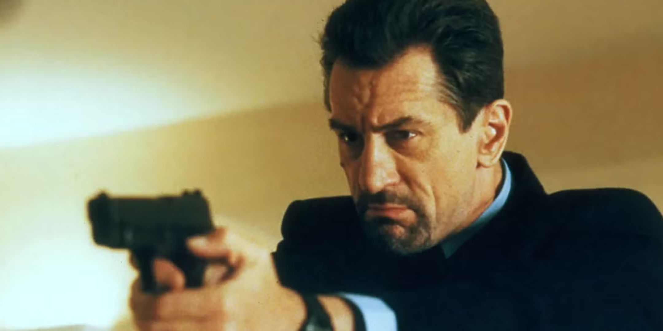 古典的なロバート・デ・ニーロとアル・パチーノの映画は、「アメリカの犯罪スリラーの中の神」と呼ばれています。