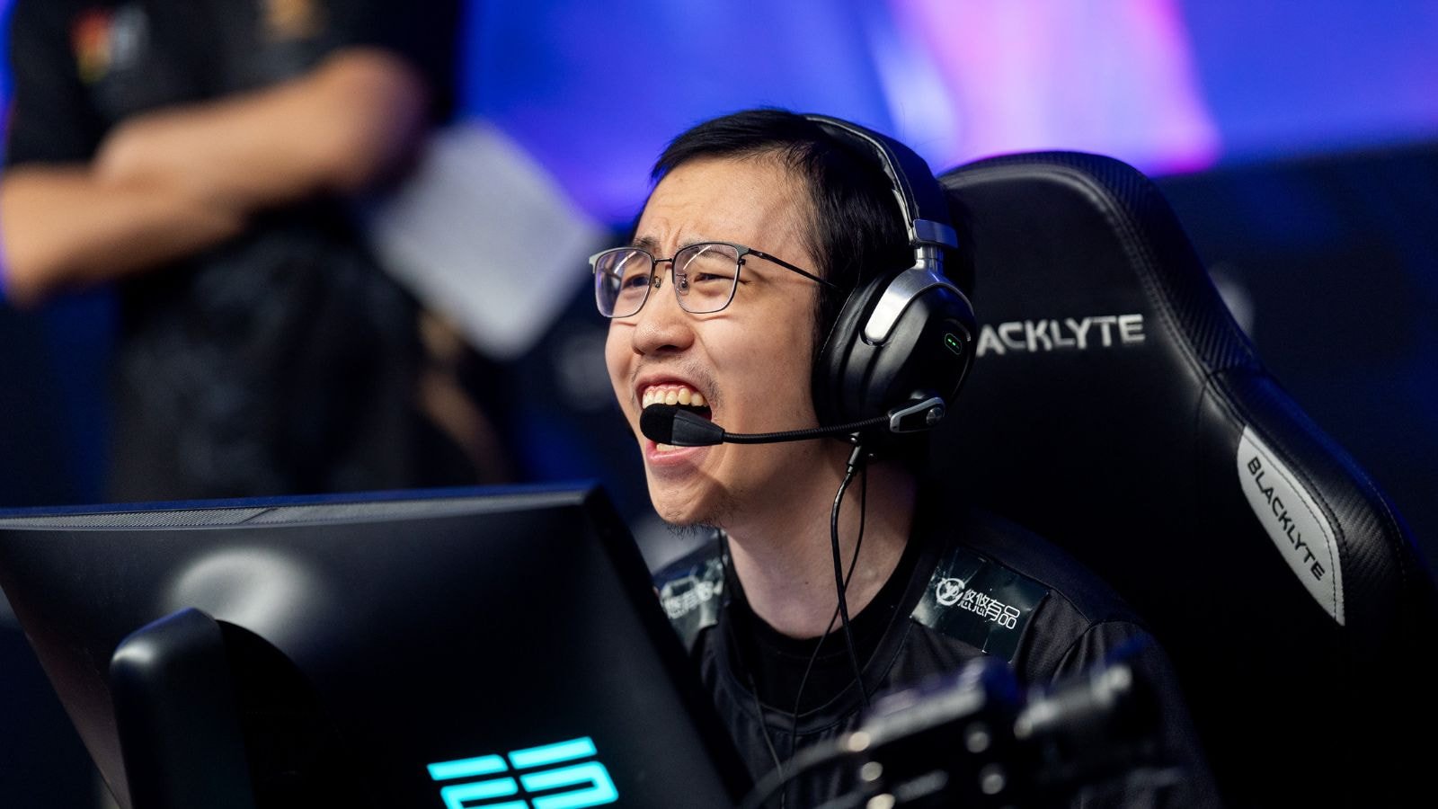 Lynn VisionのEmiliaqaqは、CS2でプロになるためのインスピレーションを共有しています。「私は自分の家族をサポートできることを証明したい」