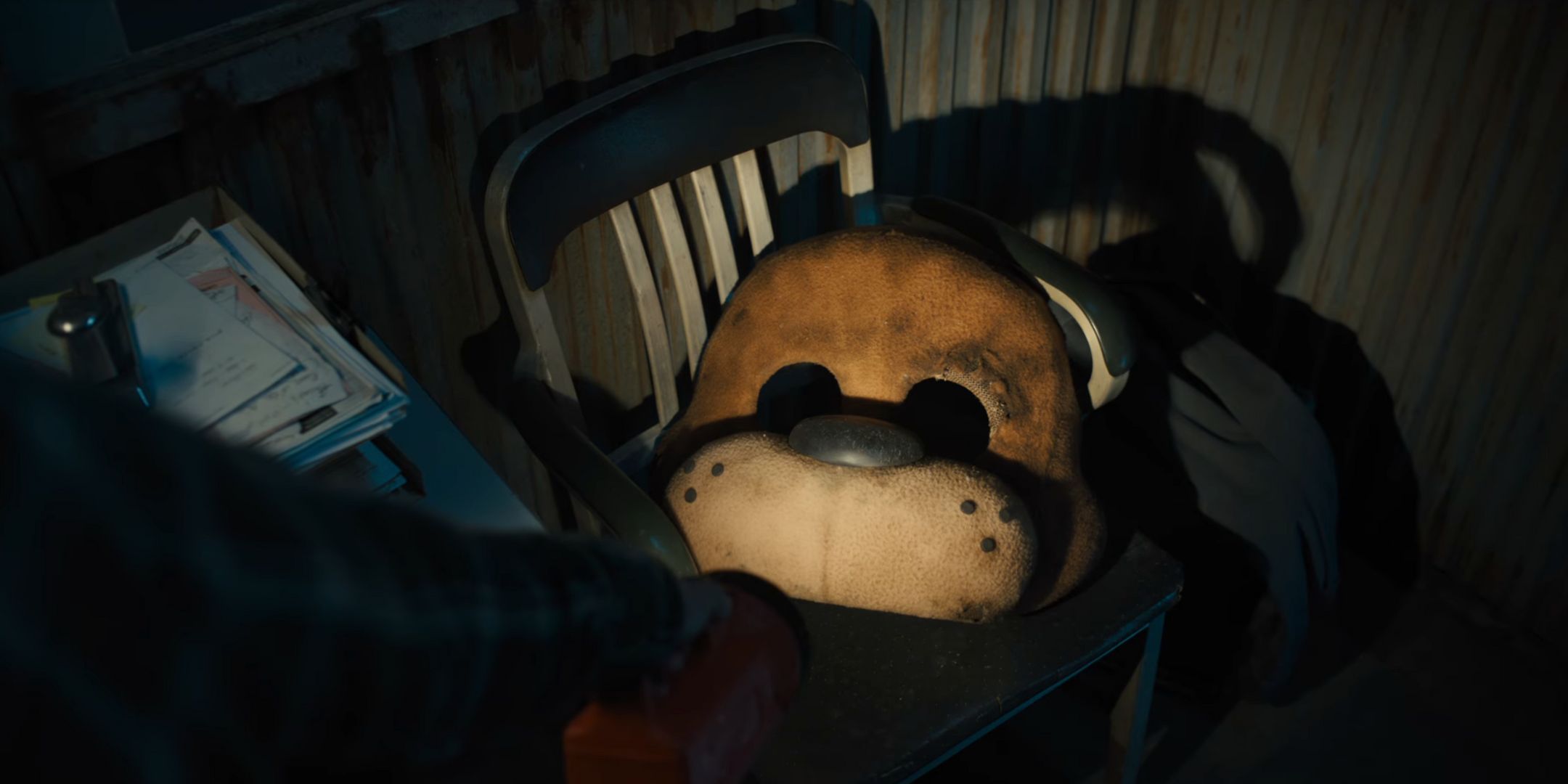 フレディの2つの最初のトレーラードロップでの5泊は、アニマトロニクスが無料で野心的な続編を披露します