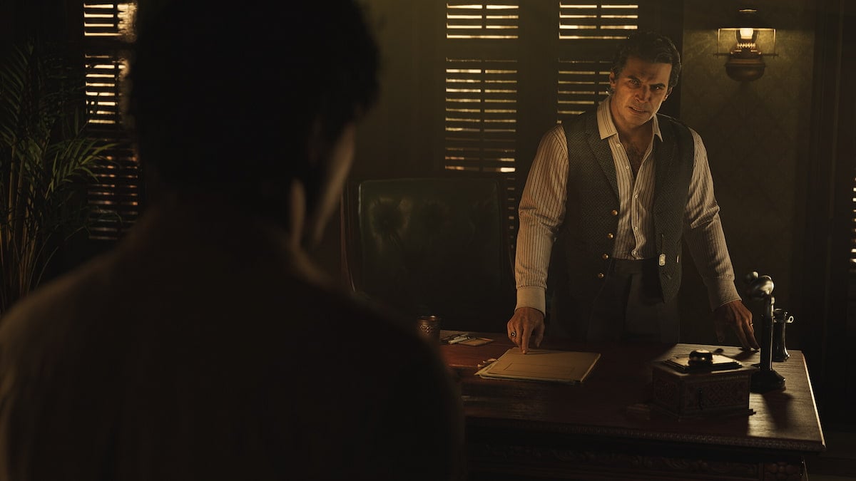 マフィアにはいくつの章がありますか：古い国ですか？