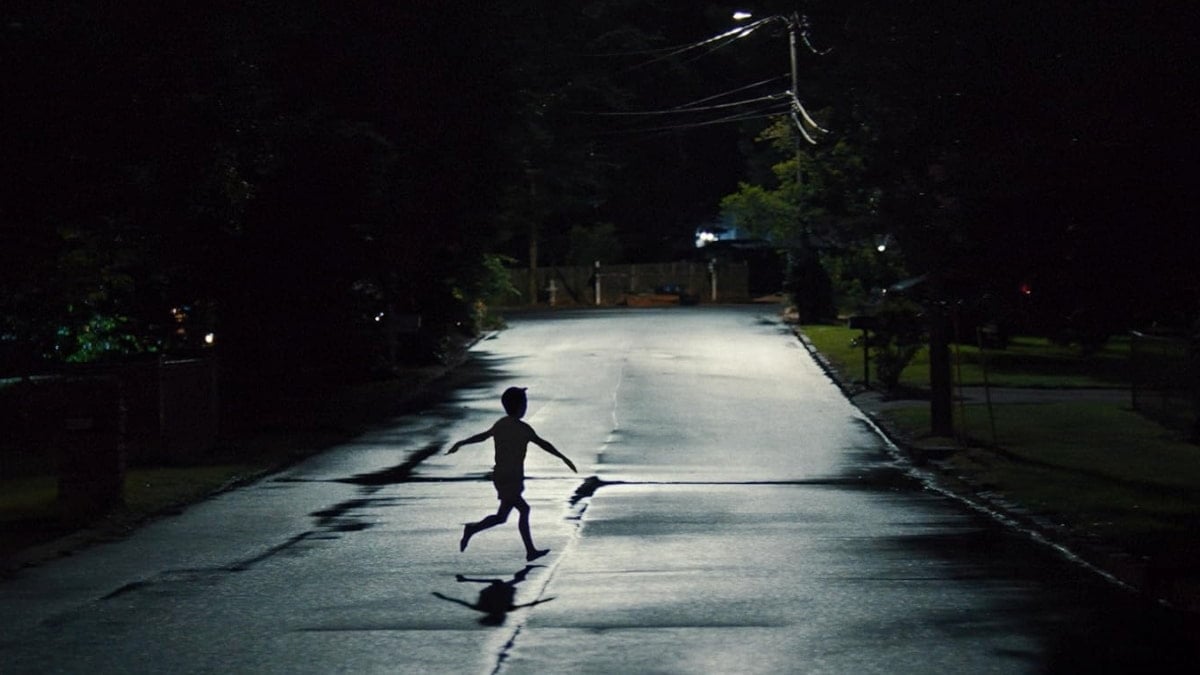 武器を見た後、私はザック・クレガーのバイオハザード映画のアイデアについて暑くて寒いです