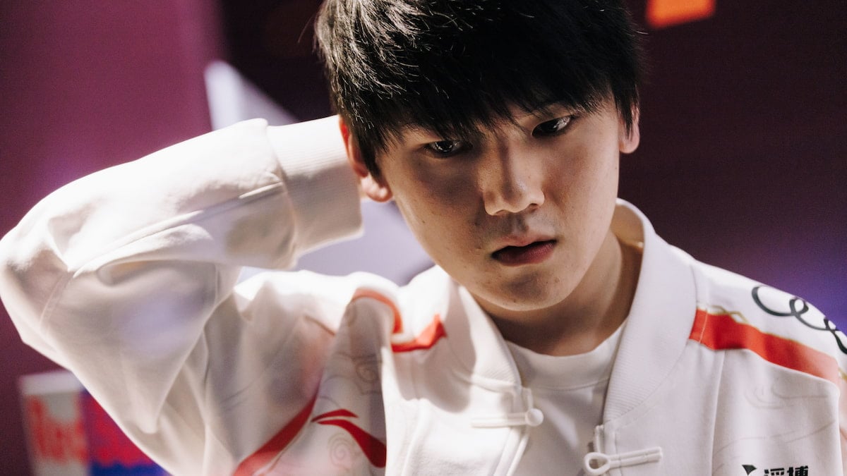 世界の勝者は、笑から後退するか、結果に直面するように警告しました