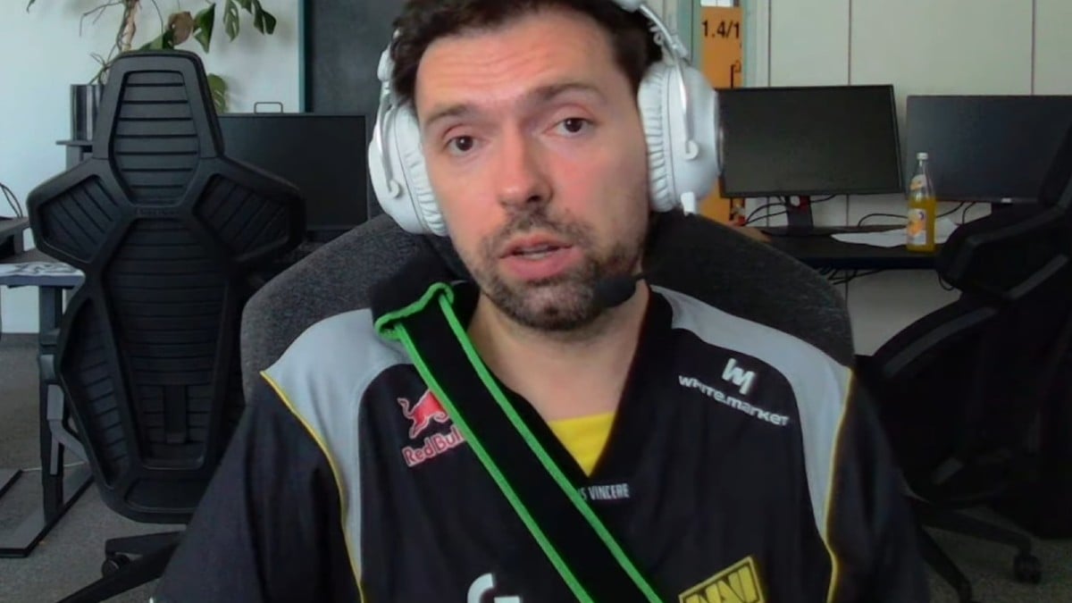 「私たちはもっと相乗効果が必要です」：NaviのコーチB1AD3は、爆発したロンドンの排除の後に発言します