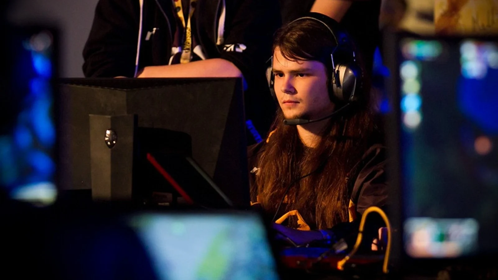 RiotのWorlds 2025アンセムミュージックビデオでShusheiへのトリビュートがファンの心を揺さぶった