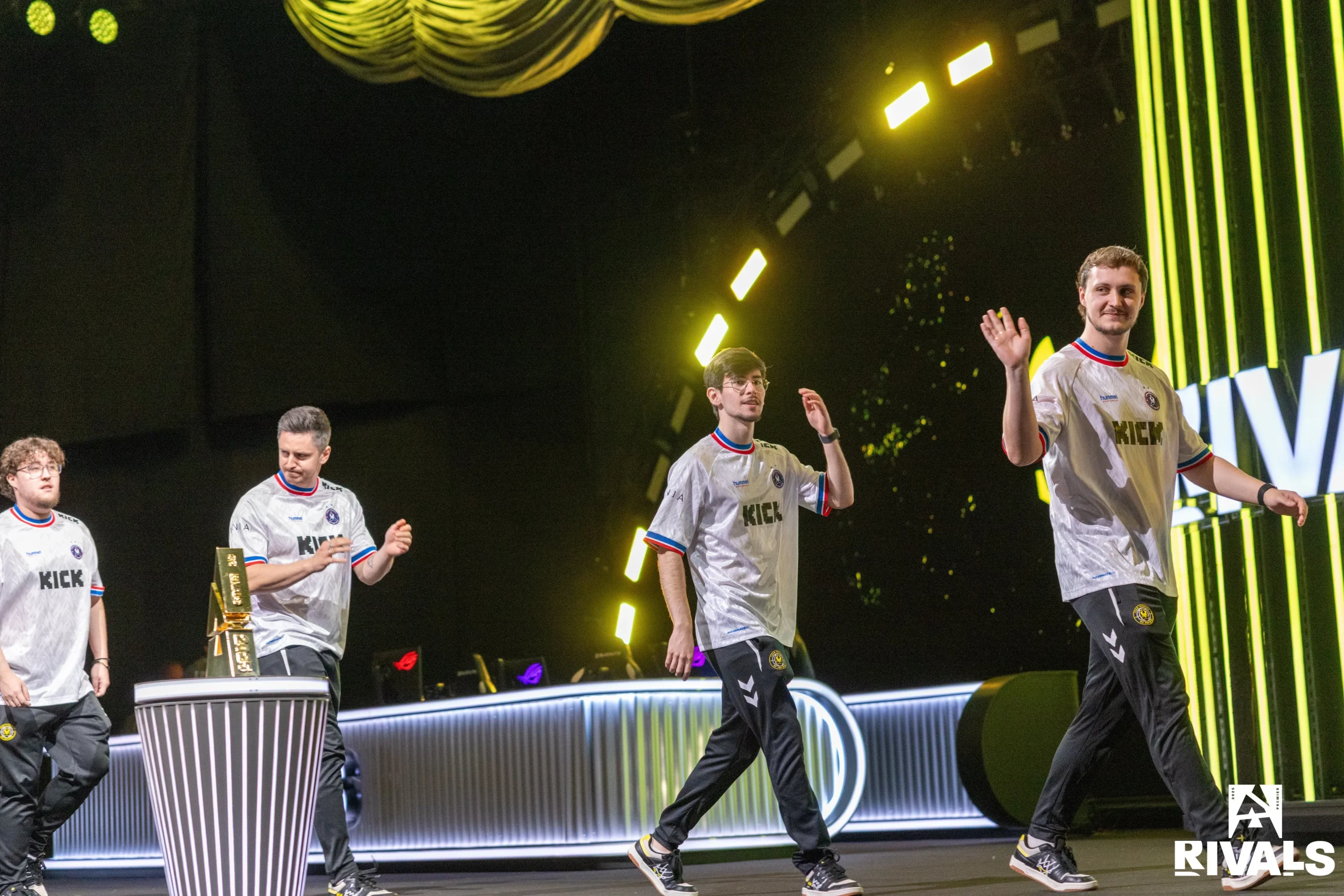 BLAST ライバルズ シーズン 2 3 日目の要約