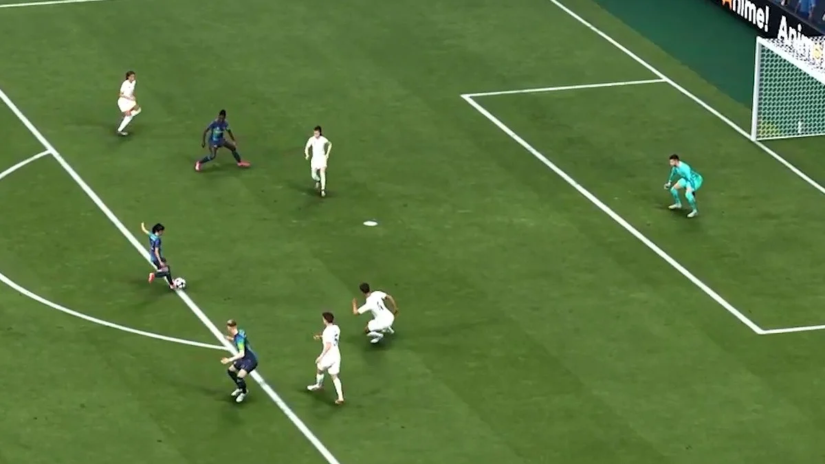 FC 26で低いドライブショットを打つ方法