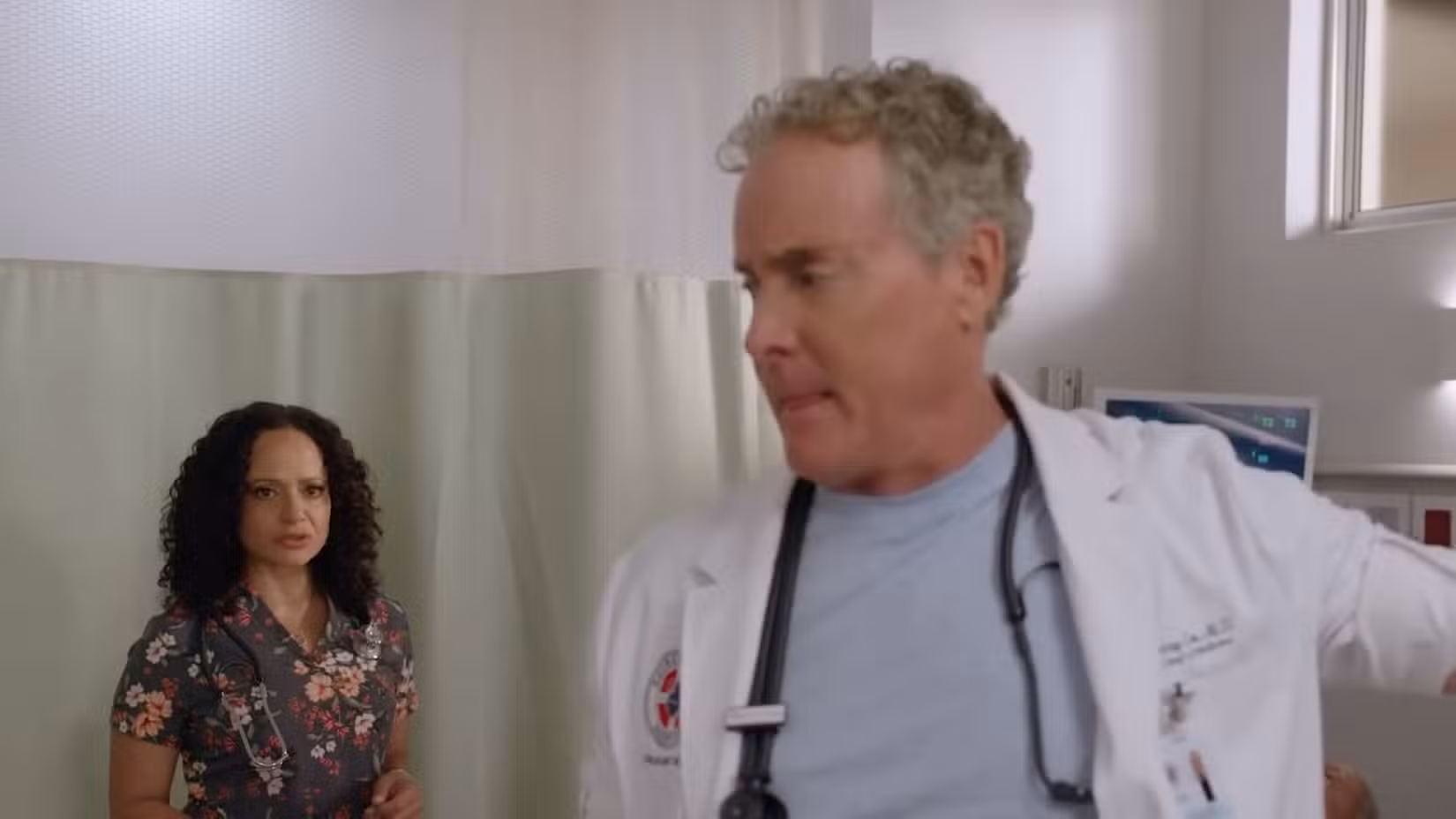 スクラブの復活は私たち全員に死が近づいていることを思い出させます